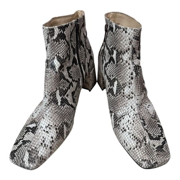 Pelle Moda Women's Aliya Snake Block Heel Ankle Boots Booties 8.5 - Picture 2 of 5